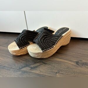 Marc Fisher Women’s Zakki Platform Espadrille Sandal Black (Size 6)